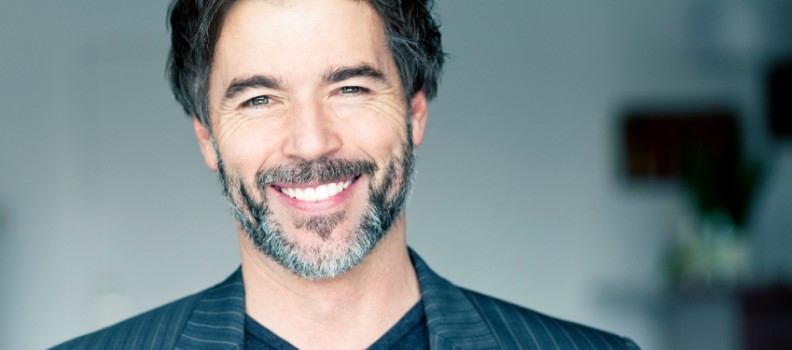 New Jersey Dating Service Exposes the Signs He’s a Womanizer